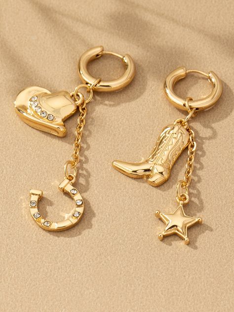 The Cowboy Charm Huggies are so cute, with a hat, horseshoe, boot, and star bedazzled in glass rhinestones! Gift these cowgirl cuties to a friend or yourself! 2.75" x .75" Western Christmas Gifts For Women, Coastal Cowgirl Accessories, Cowgirl Gift Ideas, Coastal Cowgirl Jewelry, Nfr Jewelry, Cowboy Boot Keychain, Western Gift Ideas, Bedazzled Stuff, Country Accessories