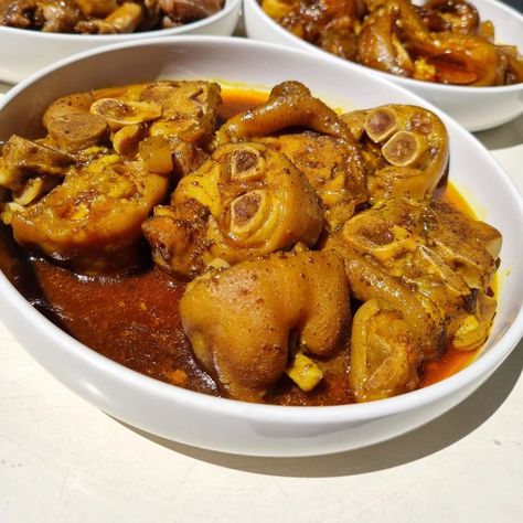 Pork Trotters #MogoduMonday #Africancuisine #traditionalfood Pork Trotters, Fish Recipes Healthy, Tasty Food, Recipes Healthy, Traditional Food, Fish Recipes, Yummy Food, Healthy Recipes, Fish