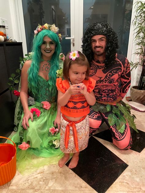 Moana (Amazon), Maui (Amazon), and Te Fiti (DIY with materials from Amazon) Family Costumes Moana, Moana Tefiti Costume Diy, Maui Diy Costume Men, Ta Fiti Costume, Diy Moana Family Costumes, Tafiti Moana Diy Costume Women, Te Fiti Makeup, Tafiti Moana Diy Costume, Tefiti Costume Adult Diy