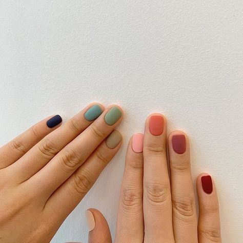 Multi Colored Nails Short, Summer Nails Matte, Color Palette Nails, Fall Nail Colours, Multi Color Nails, Multi Colored Nails, Finger Art, Gelish Nails, Minimal Nails