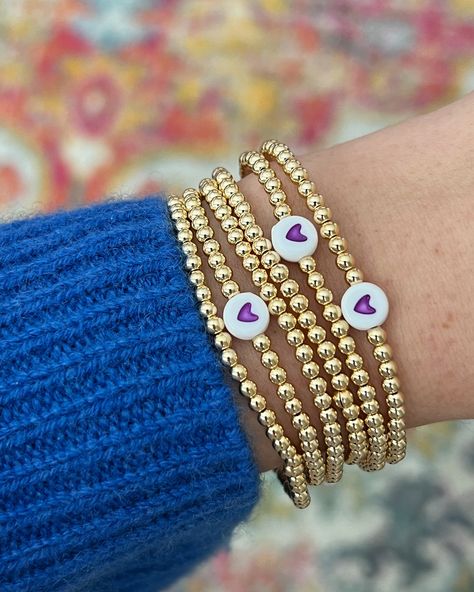 Major heart eyes for this stack! 😍💜💜 Trendy Bracelets, Heart Eyes, Beaded Bracelets Diy, Diy Bracelets, Bracelet Making, Everyday Wear, Beaded Bracelets, Design