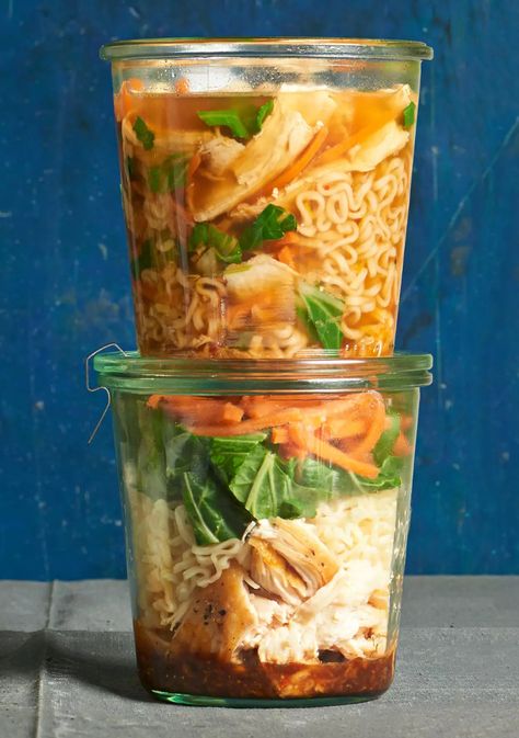 teriyaki-chicken-noodle-soup-RU270922 Deli Chicken Recipes, Make With Rotisserie Chicken, Teriyaki Chicken Noodles, Mason Jar Soup, Asian Chicken Noodle Soup, Mason Jar Lunch, Cheap Lunch, Soup In A Jar, Soup Chicken