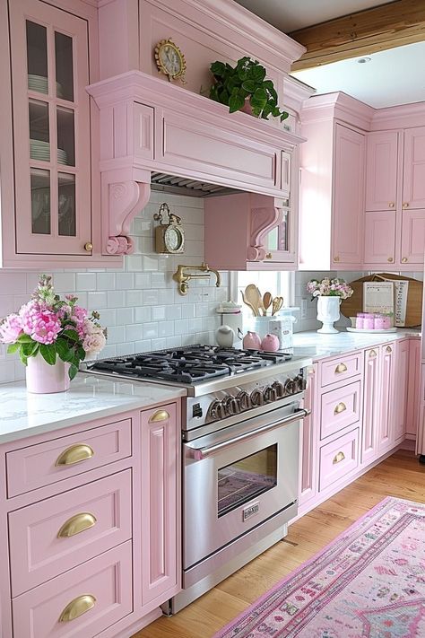 Art Deco Kitchen Ideas, Pink Retro Kitchen, Eccentric Kitchen, Pink Kitchen Designs, Retro Pink Kitchens, Mediterranean Kitchen Design, Kitchen Cabinet Color Ideas, Art Deco Kitchen, Pastel Kitchen