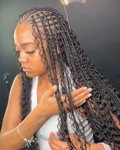 Shanti 🧡 on Instagram: "These flip over Fulani braids is eatingggg babyyyy 😍😍😍😩
*
*
*
How can y’all not want to sit in my chair 😂☺️

#versitilefulanibraids #flipoverfulanibraids #fulanibraids #fulani #bohemianfulanibraids #knotlessbraids #knotless #chicagoknotlessbraids #knotlessbraidschicago #knotlessboxbraids #bohemianstyle #bohemianknotlessbraids #bohemianknotless #bohostyle #bohoknotlessbraids #bohoknotless #stitchbraids #stitchbraid #chicagostitchbraids #southsuburbshairstylist #southsuburbs #chicagohairstylist #chicagohair #explorepage✨ #explore #explorer #aliciakeysbraids #feedinponytail #feedinbraids #menbraids" Flip Over Braids, Flip Over Fulani Braids, Alicia Keys Braids, Hair Braid Designs, Feed In Ponytail, Goddess Braids Hairstyles, Stitch Braids, Quick Braided Hairstyles, Protective Hairstyles Braids