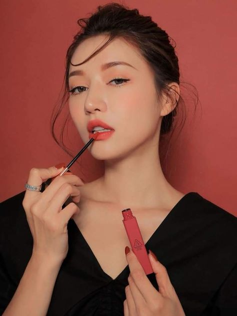 Lipstick Ad, Cosmetics Advertising, Skincare Products Photography, Ulzzang Makeup, Cheek Stain, Lip Serum, Glamour Makeup, Photoshoot Concept, Makeup Blog