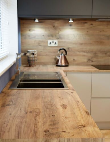 Wood Counters Kitchen, Wooden Kitchen Worktop, Wooden Top Kitchen, Kitchen Wood Worktop, Pine Countertops, Modern Kitchen Open, Countertops Diy, Wooden Worktops, Wood Worktop