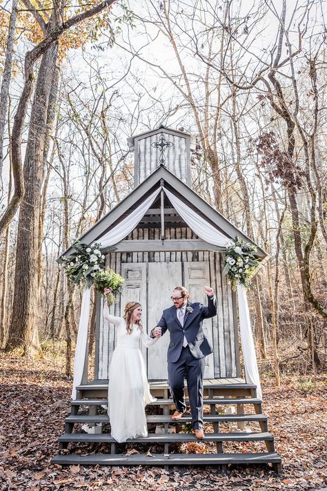 Outdoor Fall Micro Wedding, Elope In Tennessee, Small Wedding Chapel, Small Chapel Wedding, 2nd Wedding Ideas, Simple Fall Wedding, White Chapel Wedding, Gatlinburg Wedding, Tennessee Elopement