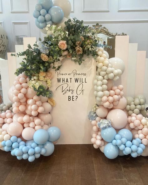 Gender Reveal 👶 Calling all mamas to be…. A gorgeous gender reveal for one of our lovely clients 💖💙 A beautiful indoor luxe picnic teamed with a stunning balloon installation 💖💙 Perfection 🥰 Its always a privilege to be part of our client’s special moments in life 💖 Event styling @mylittleteaparty Balloons @theglitzyballooncompany @theeventcollectivex @shimmerandconfetti @karaspartyideas @babyshowerpartydreams #mylittleteaparty #genderreveal #girlorboy #eventstylist #partyplanner #... Tea Party Event, Luxe Picnic, Gender Reveal Baby Shower Themes, Baby Reveal Party, Balloon Installation, Baby Shower Flowers, Baby Gender Reveal, Reveal Ideas, Baby Reveal