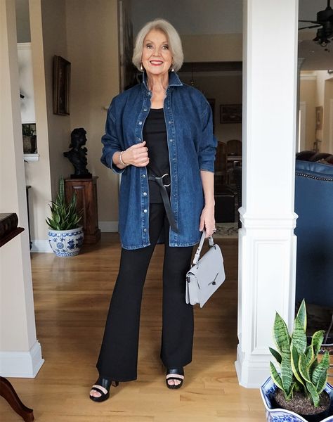 2023 Trends and Tips - SusanAfter60.com Over 60 Fashion Classy, 70 Year Old Women Fashion, Dressing Over 60, 70 Year Old Women, 60 Outfits, 60 Year Old Woman, Over 60 Fashion, 2023 Trends, 60 Fashion