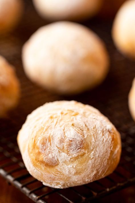 These Easy Artisan Rolls truly are unbelievably easy. Stir up the dough then go to bed. In the morning, shape and bake. Unbelievably delicious too! #easyrolls, #easyartisanrolls, #easyhomemadebread Artisan Rolls, Homemade Bread Easy, Artisan Bread Recipes, Delicious Thanksgiving, No Knead Bread, Easy Bread Recipes, Easy Bread, Bread Recipes Homemade, Artisan Bread