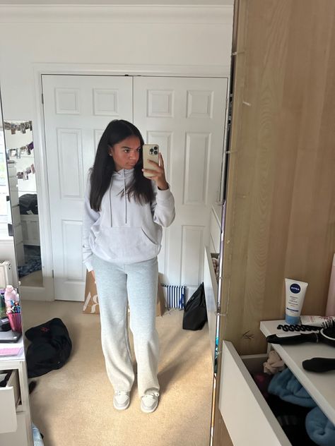 Grey straight leg trousers white tshirt outfit grey dunks #fashion #autumnoutfit #autumn Light Grey Dunks Outfit, Grey Fog Dunks Outfit, Straight Leg Trousers Outfit, Grey Dunks Outfit, Dunks Fashion, Phantom Dust, Leg Trousers Outfit, Grey Dunks, White Tshirt Outfit