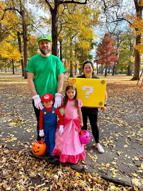 Super Mario Kids Costume, Family Of 5 Halloween Costumes Mario, Mario Brothers Family Costumes Diy, Super Mario Family Costume Ideas, Mario Luigi Princess Peach Costume Family, Super Mario Bros Halloween Costumes Family, Mario Party Family Costume, Family Mario Bros Costumes, Mario Brothers Halloween Family