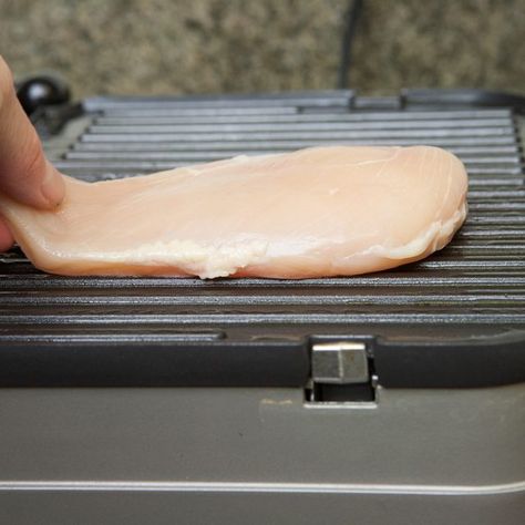 How to Cook Chicken on a George Foreman Grill | LEAFtv Grilled Chicken On George Foreman Grill, Chicken On George Foreman Grill, George Foreman Grill Recipes Chicken, Chicken George Foreman Grill, Panini Grill Recipes, George Foreman Grill Recipes, Cuisinart Griddler Recipes, Dinner September, Panini Press Recipes