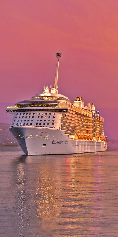 Kapal Feri, Ovation Of The Seas, South Pacific Cruise, Cruise Ship Pictures, Biggest Cruise Ship, Royal Caribbean Cruise Ship, Royal Caribbean Cruise Lines, Anthem Of The Seas, Best Cruise Ships