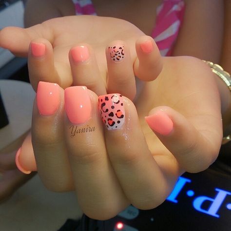 Mommy Daughter Nails Manicures, Mommy Daughter Matching Nails, Mother Daughter Matching Nails, Mom And Daughter Nail Ideas, Mother And Daughter Nails, Mommy And Me Manicure, Mommy And Daughter Nails, Mom And Daughter Matching Nails, Mommy Daughter Nail Ideas