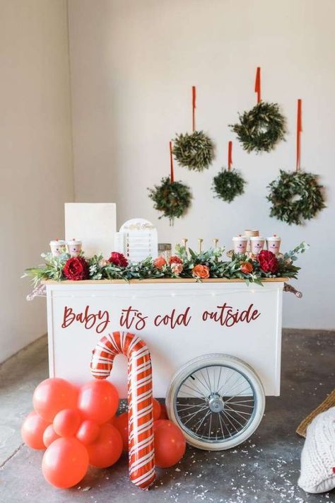 Classy Christmas Party, Adult Christmas Party, Christmas Cocktail Party, Company Christmas Party, Work Christmas Party, Christmas Party Themes, Christmas Shower, Christmas Tablescape, Christmas Birthday Party