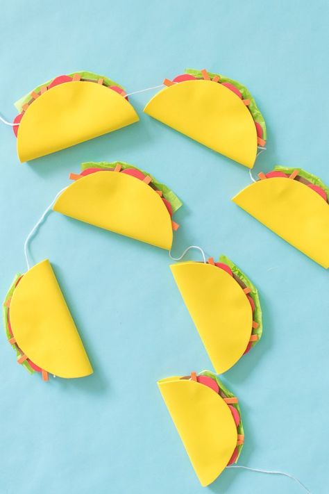 Taco Garland, Dragons Love Tacos Party, Brand Portraits, Taco Crafts, Cinco De Mayo Party Ideas, Food Truck Party, Taco Birthday, Taco Twosday, 2023 Food