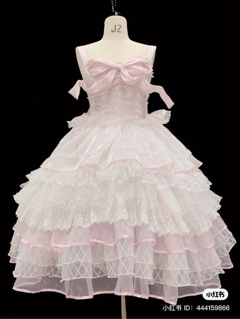 Short 15 Dresses Quinceanera, Gyaru Wedding, Kawaii Wedding Dress, Coquette Prom, Gaun Abad Pertengahan, Poofy Dress, Award Show Dresses, Prom Dress Inspo, Pink And White Dress