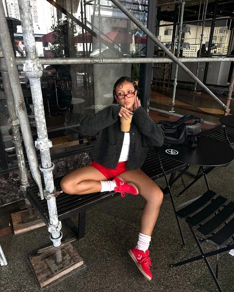 Converse | Summer heat meets street chic with the new Run Star Trainer in red ‍❤️‍🔥 Link in bio to shop. Styled by some of our faves: @moorrgs… | Instagram Converse Red Outfit, Converse One Star Outfit, Converse Run Star Outfit, Red Sneakers Outfit, Converse Summer, Red Converse Outfit, Trainers Outfit, Converse Run, Converse Run Star