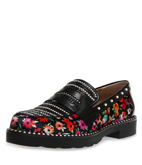 PRICES MAY VARY. Betsey Johnson Loafer Betsey Johnson Loafers, Boho Winter Outfits, Best Flats, Betsey Johnson Shoes, Winter Boho, Outdoor Picnic, Black Floral Print, Casual Chic Outfit, Women's Loafers