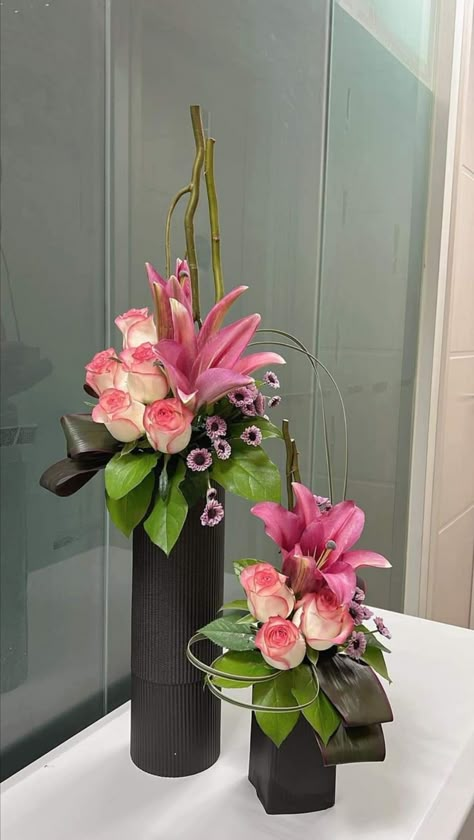 Luxury Flower Arrangement, Grocery Store Flowers, Tulip Arrangement, Tall Flower Arrangements, Arreglos Ikebana, Contemporary Flower Arrangements, Floral Art Arrangements, Tropical Floral Arrangements, Flower Arrangement Designs