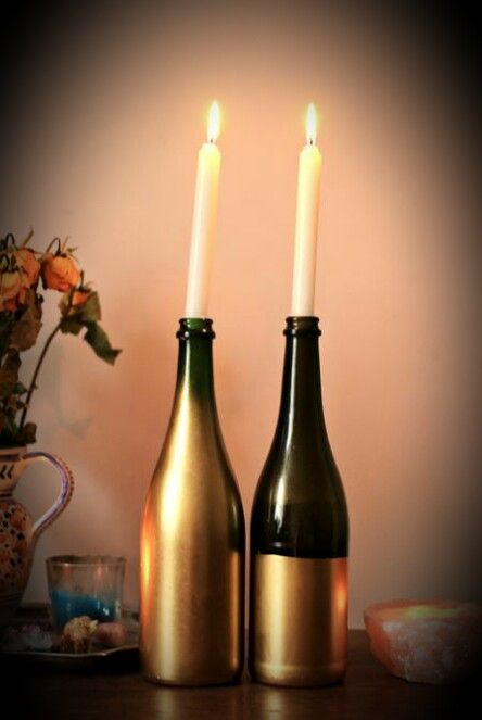 Bottle Candle Holder Diy, Wine Bottle Candle Holders Diy, Wine Bottle Candle Holders, Making Candle Holders, Spray Painted Bottles, Wine Bottle Candle Holder, Flower Centrepieces, Vino Before Vows, Wine Candle