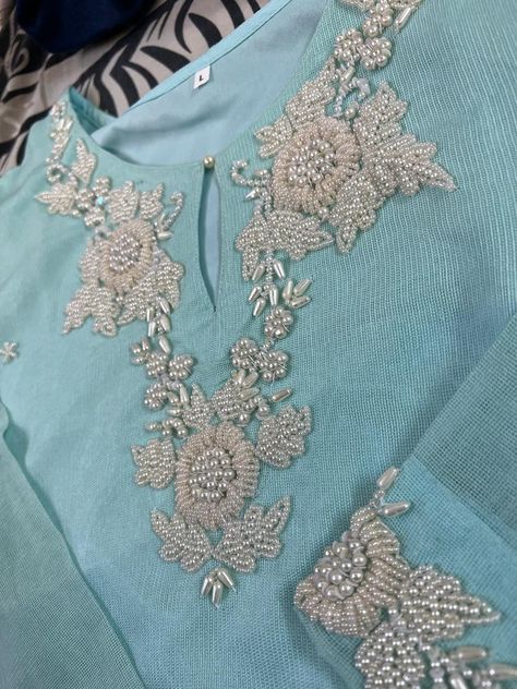 Moti Handwork Design, Handwork Dress Design, Moti Work Embroidery Kurti, Adda Work Embroidery, Zardozi Embroidery Designs, Hand Work Embroidery Suits, Drawing Embroidery, Tshirt Embroidery, Bracelet Embroidery