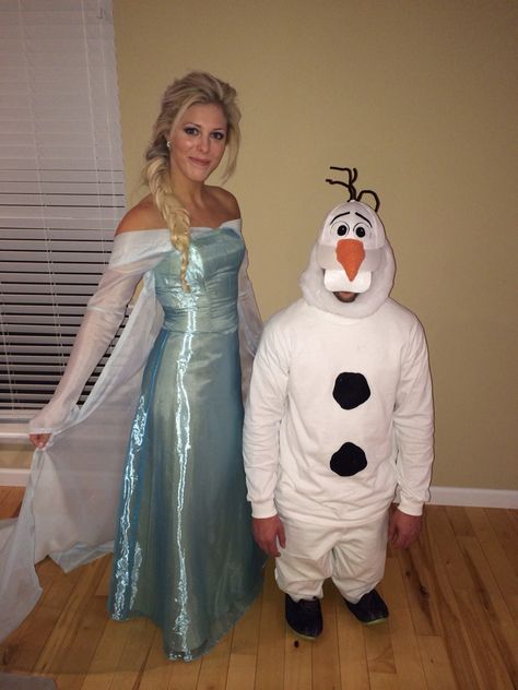 Halloween 2014 Elsa and Olaf DIY costumes Olaf And Elsa, Elsa Costume Diy, Frozen Couple Costume, Anna And Elsa Halloween Costume, Anna And Elsa Costumes, Elsa And Anna Halloween Costumes, Diy Olaf Costume Women, Olaf Halloween Costume Woman, Olaf Outfit