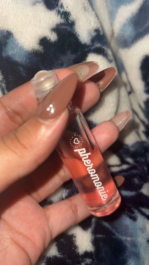 Pharamones Perfume, Pheromone Perfume For Women, Victoria Secret Perfume Body Spray, Pheromone Perfume, Perfume Body Spray, Diy Lips, Victoria Secret Perfume, Perfume Scents, Makeup Obsession