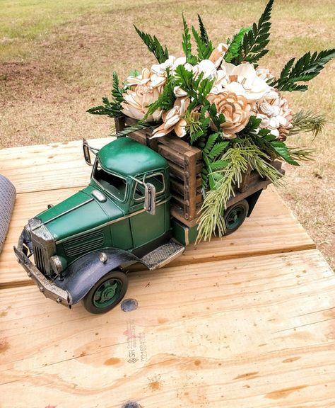 Fathers Day Flower Arrangements Ideas, Father’s Day Centerpiece Ideas, Fathers Day Flowers Arrangements, Fathers Day Centerpiece Ideas, Baby Shower Buffet Table, Car Themed Wedding, Car Centerpieces, Baby Shower Buffet, Fathers Day Brunch