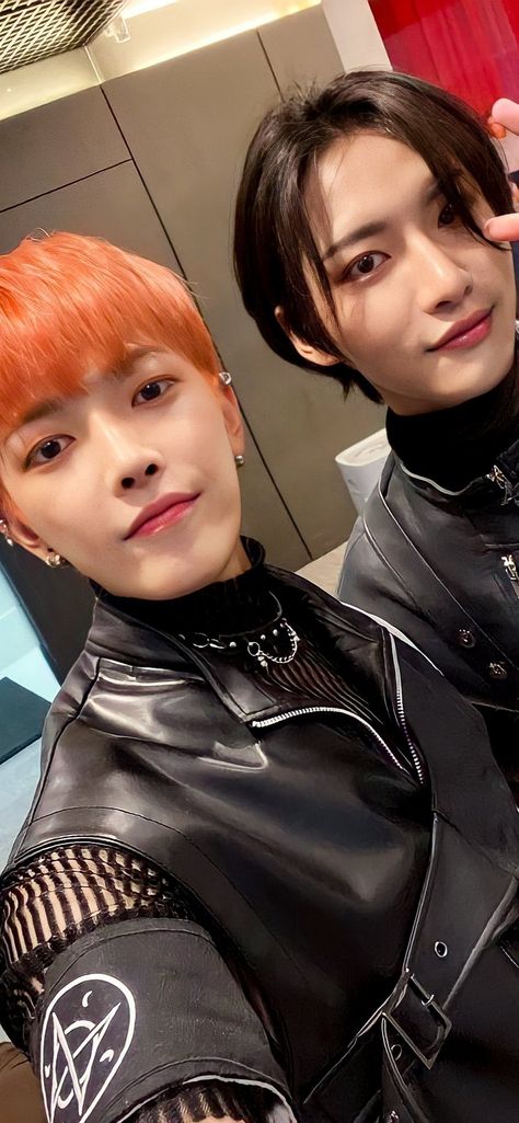 Seongjoong Wallpapers, Pirate Kids, Park Seong-hwa, Kim Hongjoong, Marry You, Kpop Wallpaper, Dream Team, K Idols, Cool Artwork