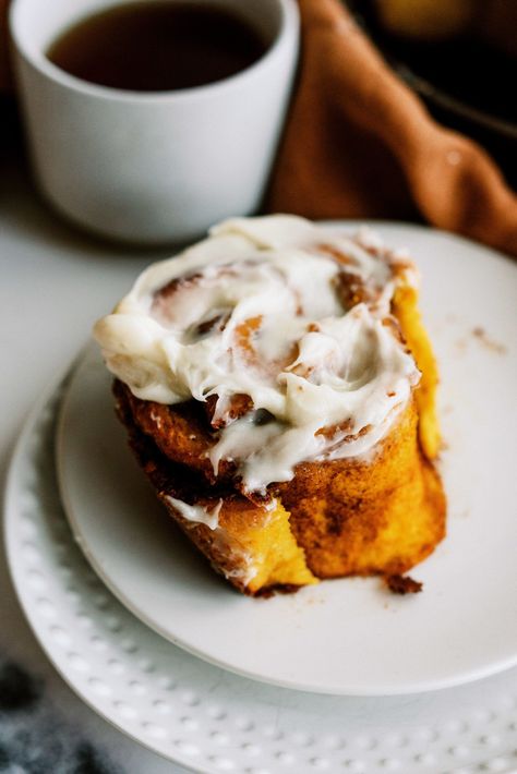 Ooey gooey cinnamon rolls are a great way to start your weekend. Our pumpkin cinnamon rolls recipe has all the great cinnamon, nutmeg, cloves, and pumpkin flavors. The perfect fall treat. Cinnabon Cinnamon Roll Cake, Six Sister, Cake Mix Cinnamon Rolls, Lemon Bar Cookies, Pumpkin Rolls, Cinnamon Roll Recipe, Cinnamon Roll Dough, Pumpkin Cookie, Six Sisters Stuff