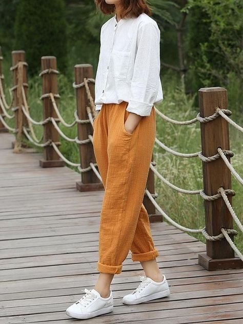 Cotton Casual Pants, Casual Linen Pants, Linen Casual, Pusheen, Fashion Mode, Casual Style Outfits, Mode Inspiration, Primavera Estate, Outfits Casuales