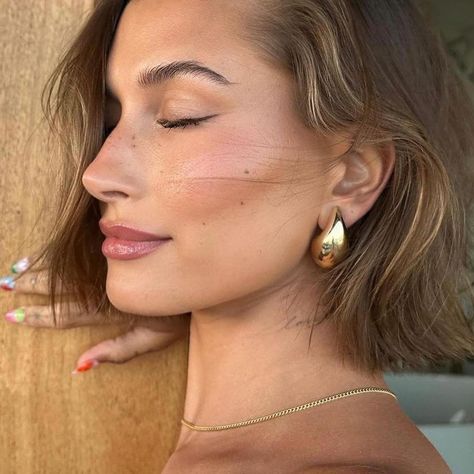 Make a statement with every turn of your head 🌟 Our Iconic Bold Earrings are not just accessories, they’re declarations of confidence and style. #BeBoldBeIconic” Hailey Bieber Nose, Ear Drop, Bold Earrings, January 23, Chunky Jewelry, Hailey Bieber, Statement Jewelry, Your Head, Jewelry Inspiration