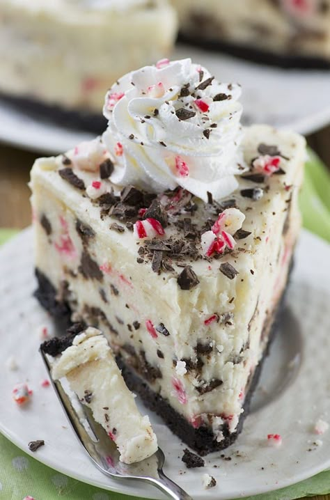 Peppermint Bark Cheesecake, Peppermint Ice Cream, Peppermint Cheesecake, Oreo Crust, Dessert Party, Cheesecake Filling, Bark Recipe, Peppermint Bark, Oreo Cheesecake