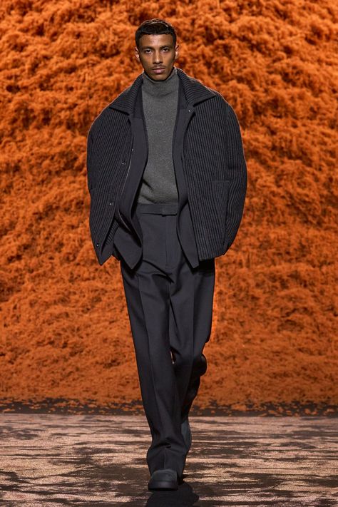 Zegna Fall 2024 Menswear Fashion Show | Vogue Casual Party Outfit Night, Styling Jordans, Armani Fashion, 2024 Menswear, Casual Party Outfit, Ermenegildo Zegna Men, Street Style Outfits Men, Fall Outfits Men, Menswear Fashion Show