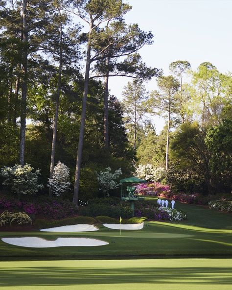 Monday at the Masters did not disappoint. Truly a special place . . #themasters #masters #masters2024 #augusta #themasters⛳️ #golf #golflife #golfaddict The Masters Golf, Masters Golf, Golf Apparel, The Masters, Mens Golf, Golf Outfit, Special Places, Modern Man, Aura