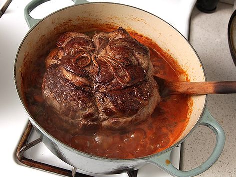 Bison Chuck Roast Recipes, Bison Roast Recipes, Chuck Roast Recipe Oven, Bison Roast, Bison Meat Recipes, Top Round Roast Recipe, Bison Recipes, Bison Meat, Chuck Roast Recipes