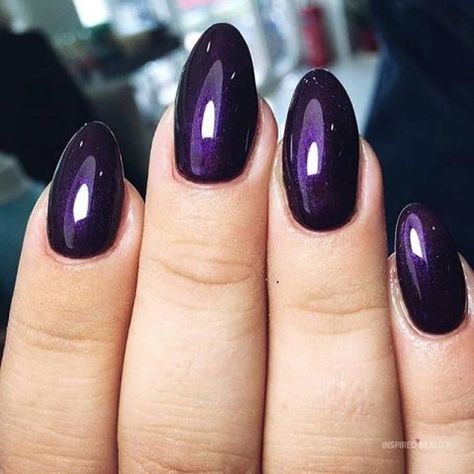 20 Gorgeous Purple Nails to Inspire your Next Nail Design Purple Winter Nails, Nail Purple, Ongles Gel Violet, Dark Purple Nails, Midnight Purple, Unghie Sfumate, Nails Dark, Natural Nail Art, Purple Nail Art