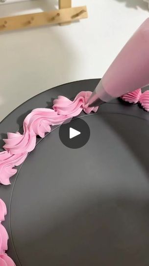 Birthday Cake Decoration Ideas, Decoration Ideas For Birthday, Christmas Cake Decorating Ideas, Decoration Ideas For Christmas, Cake Decorating Ideas For Beginners, Ideas For Birthday Cake, Christmas Cake Decorating, Cake Decoration Ideas, Torte Decorate