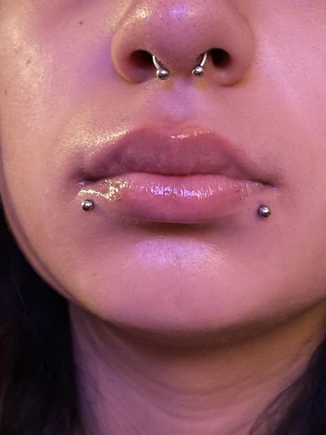 Unique Lip Piercings, One Snake Bite Piercing, Snake Bites Small Lips, Septum And Snakebites, Raccoon Bites Piercing, Snake Bites And Septum, Snake Bites Aesthetic, Snakebites Aesthetic, Vertical Snakebites