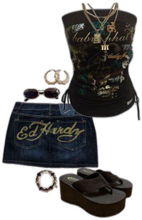 Ed Hardy Outfit, 2000s Ed Hardy, Brown Tube Top, 2000s Mini Skirt, Flip Flops Platform, 2000s Fashion Inspiration, Tube Top Outfits, Mcbling Fashion, Trashy Outfits