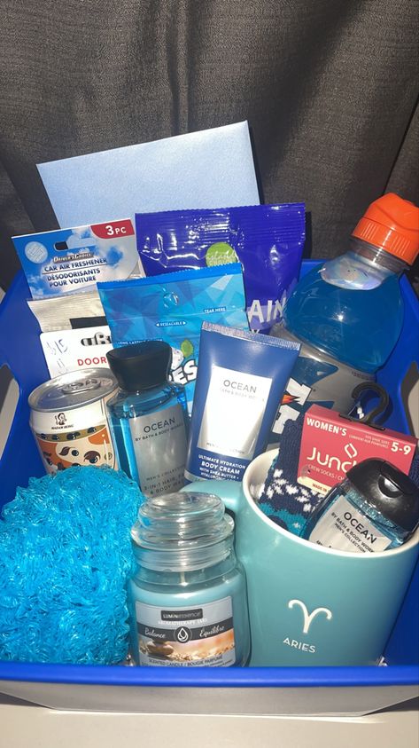 Boy Birthday Basket Ideas, Blue Boyfriend Basket, Im Sorry Basket For Boyfriend, Blue Valentines Basket, Gift Basket Ideas For Men Birthday, Christmas Gift Ideas For My Boyfriend, Christmas Burr Basket For Boyfriend, Happy Birthday Basket For Boyfriend, Cute Basket For Boyfriend