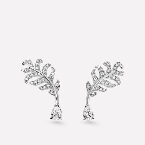 The Plume de CHANEL Fine Jewelry Collection - All products - CHANEL High Jewelry Earrings, Chanel High Jewelry, Asymmetrical Jewelry, Earrings White Gold, Asymmetrical Earrings, Couture Mode, Jewelry Website, Chanel Earrings, Bracelets Gold Diamond