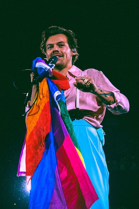 September 17, Love On Tour, Philadelphia, Flag, Rainbow