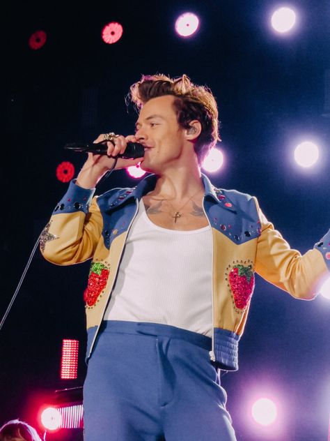 Ibrox Stadium, Kaptan Jack Sparrow, This Is Your Life, Harry Styles Pictures, Harry Styles Photos, Harry Styles Love On Tour, Mr Style, Harry Edward Styles, Edward Styles