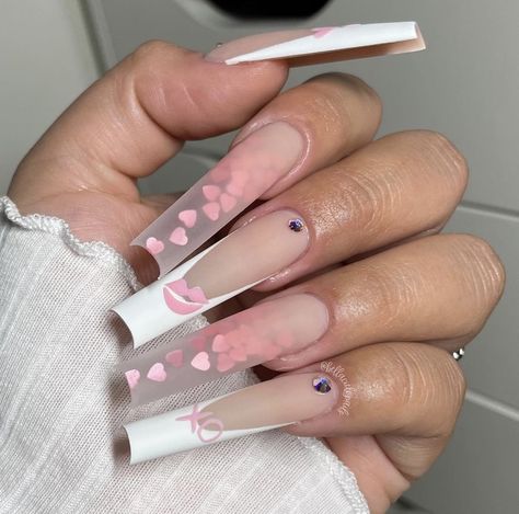 Valentine Nails Pink, Valentines Nail, Acrylic Nails Nude, Vday Nails, Wow Nails, Matte Top Coat, Long Acrylic Nail Designs, Valentine Nails, Beauty Nails Design