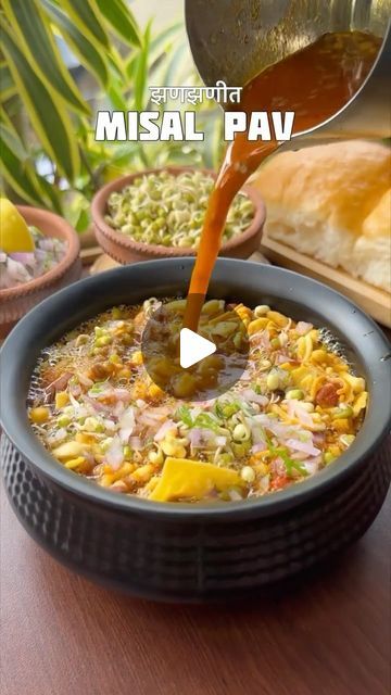 Mishal Pav Recipe, Sprouted Green Gram Recipe, Misal Recipe, Sabji Recipe India, Soft Bread Rolls, Sprouted Beans, Misal Pav Recipes, Misal Pav, Masala Kitchen