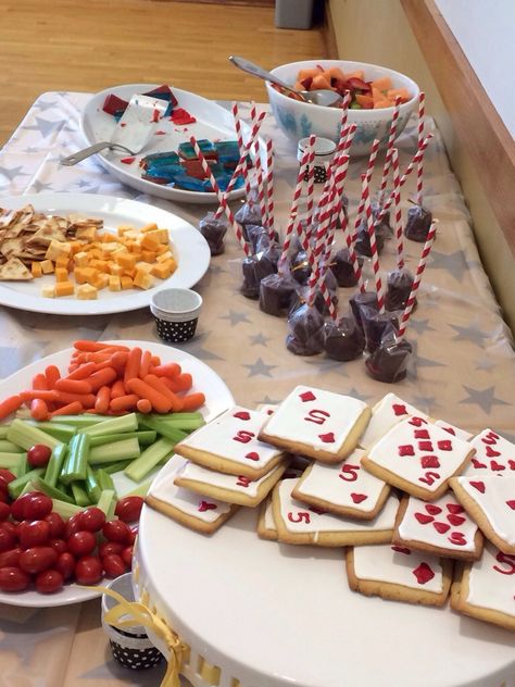 Magic Themed Party Food, Magic Party Food, Magic Show Birthday Party, Magic Show Party, Magic Party Theme, Magician Birthday Party, Magician Party, Magic Birthday Party, Birthday Magic