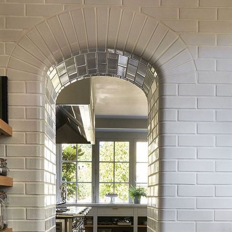 The Maximalist Dreamer on Instagram: "The most perfect butler's pantry adorned in floor to ceiling subway tiles. This is the home of Natalie Massenet and Erik Torstensson, photographed by @magnusmarding for @wsj   ... #interiordesign #interiordecor #butlerspantry #interiordesigninspiration #subwaytiles #vintagekitchen #englishcountryside #englishhome #englishstyle #butlerspantrygoals #maximal #maximalism #themaximalistdreamer #traditionalhome #traditionalkitchen #timelesskitchen #timelesshome" Archway Kitchen, Tiled Archway, Tiled Arch, Natalie Massenet, Butler’s Pantry, Brick Interior, Glazed Brick, Subway Tile Kitchen, Timeless Kitchen